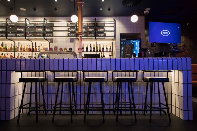 Best Sports Bars in Melbourne - Kicks