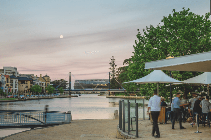 Best Sports Bars in East Perth - The Royal on the Waterfront