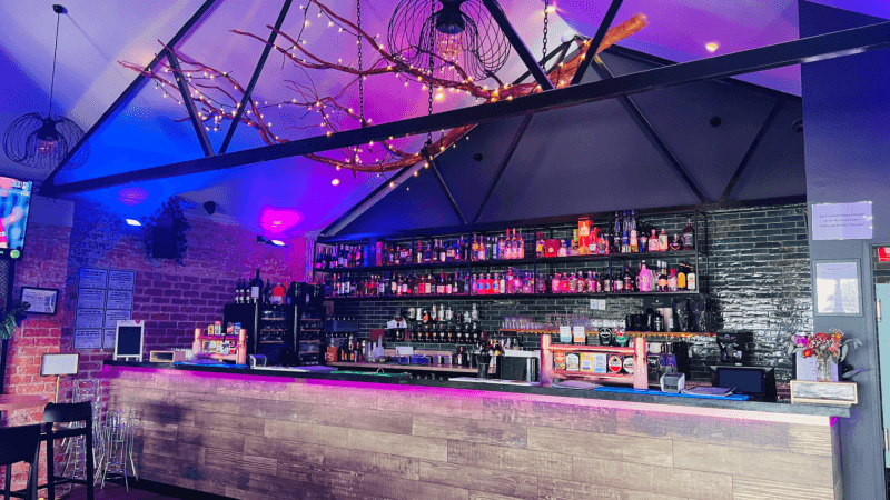 Les Meilleurs Bars à Geraldton - The Foreshore Hangout Lounge