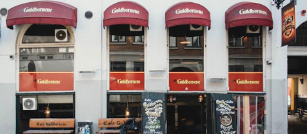 Les Meilleurs Bars à Copenhagen - Cafe Guldhornene