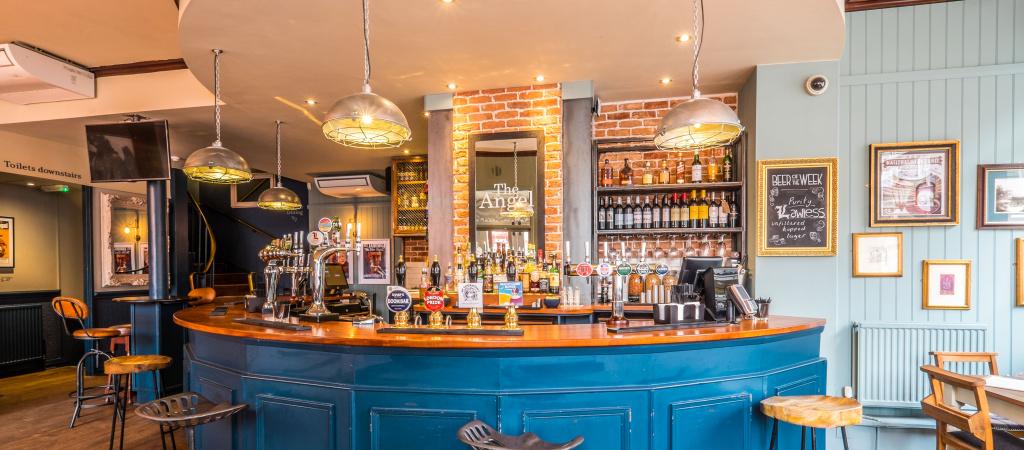 Best Sports Bars in LONDON - Angel, City Road