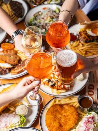 Best Sports Bars in Prospect - Prospect Hotel