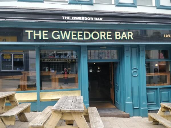 Best Sports Bars in Belfast - Gweedore Bar