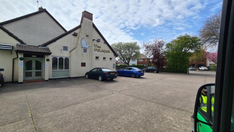 Best Sports Bars in Hull - Pelican